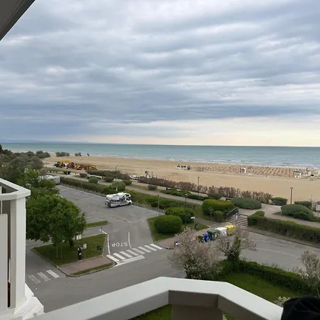 דירה Sea View Escape At Lido Dei Pini
