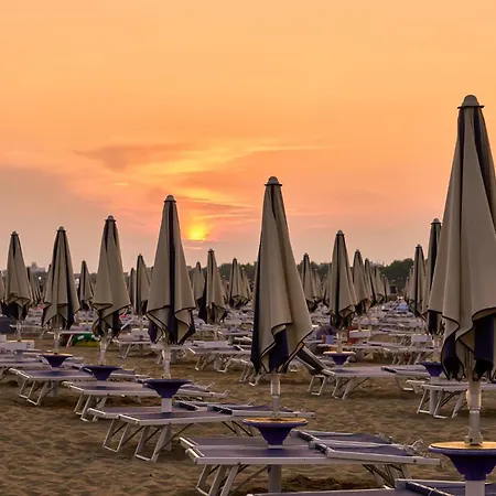 Sea View Escape At Lido Dei Pini *