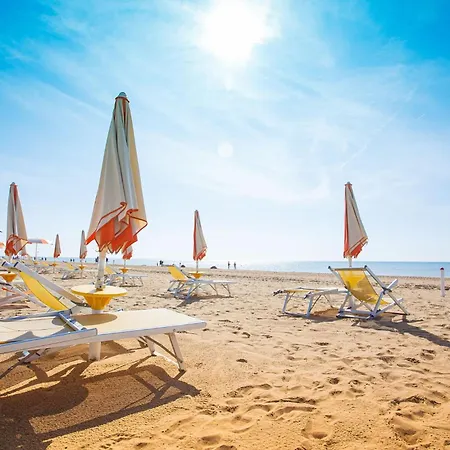 Sea View Escape At Lido Dei Pini